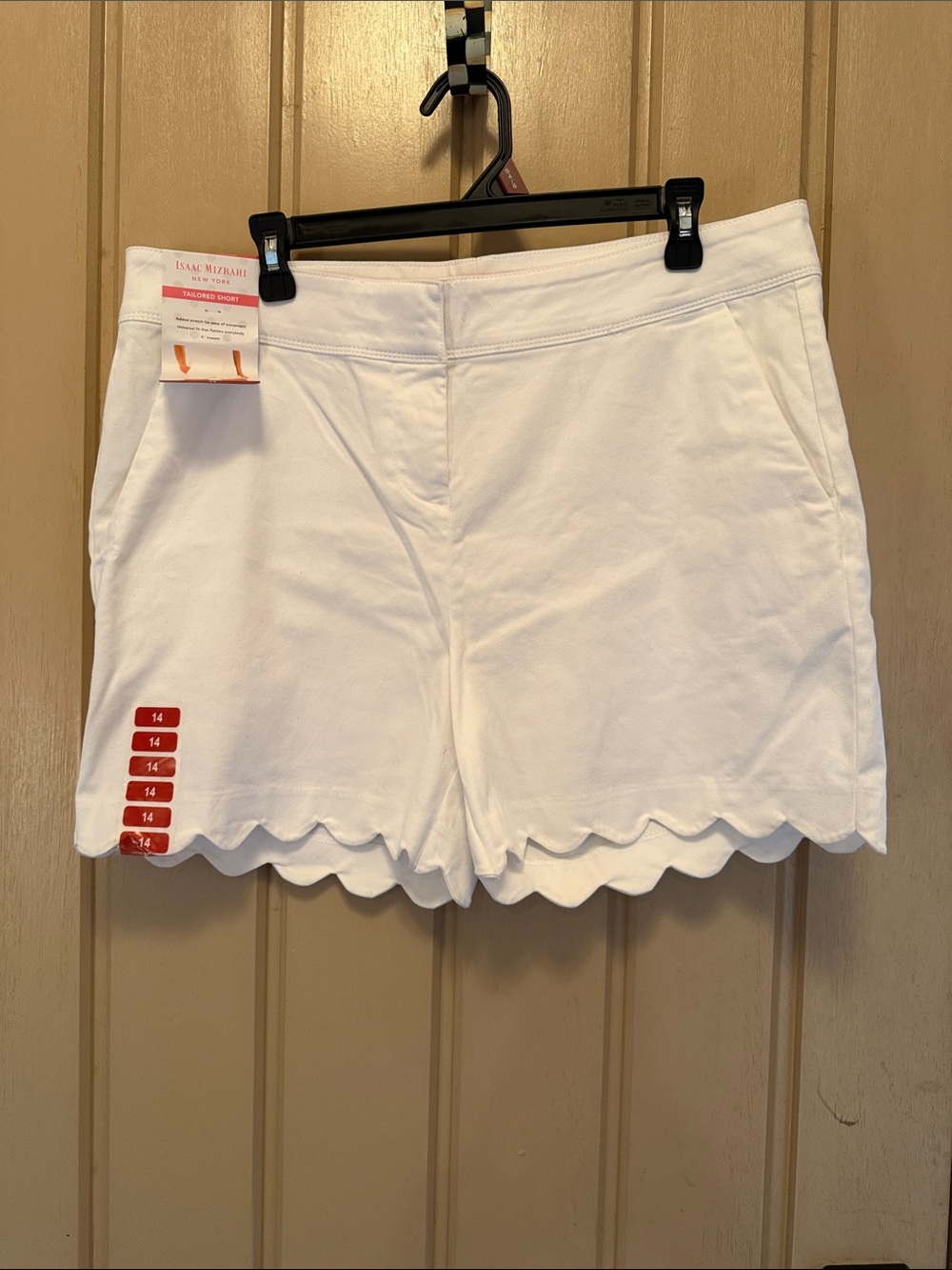 Isaac Mizrahi White Scalloped Hem High-Waist Shorts Size 14